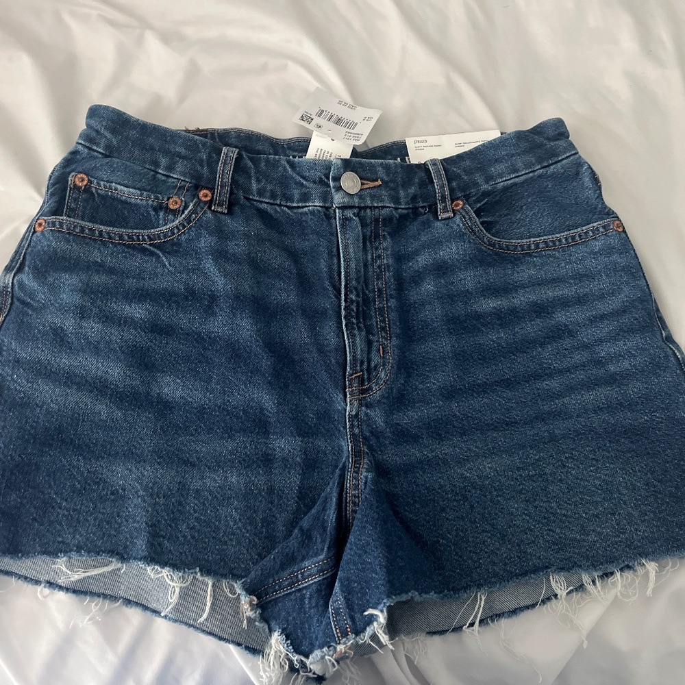 NWT AE Curvy Relaxed Jean Short